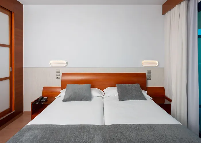 Cibeles Playa Hotel 3*