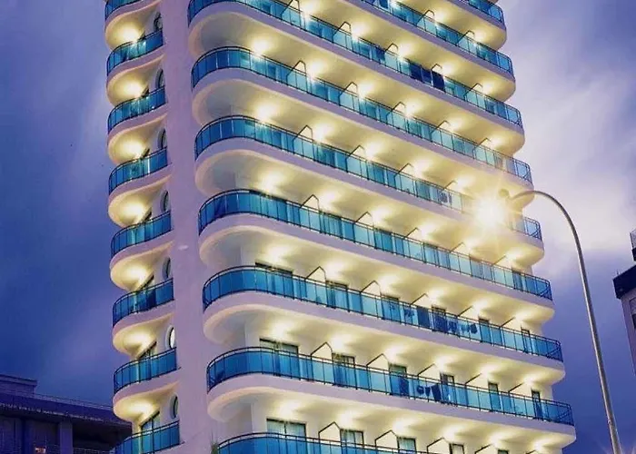 Hotel Cibeles Playa 3*